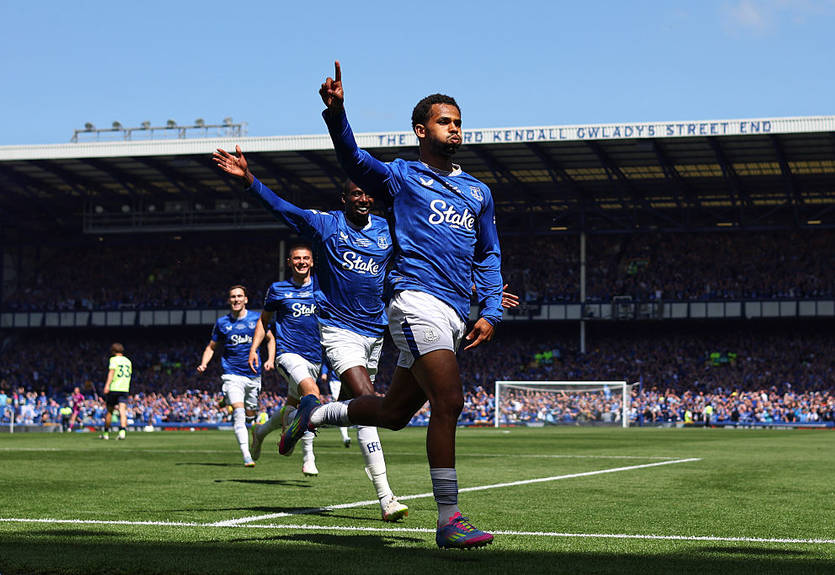 Евертон Миколенка перемогою над аутсайдером попрощався з Гудісон Парк