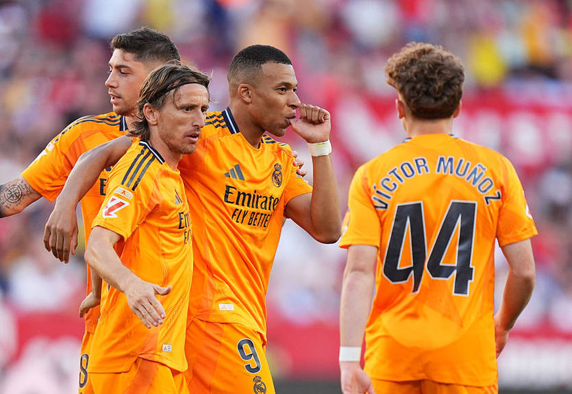 Реал с Луниным и численным преимуществом в два игрока дожал Севилью