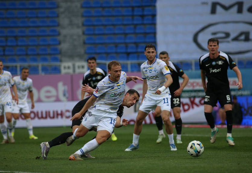 Динамо закрыло чемпионский сезон ничьей с Колосом