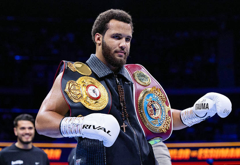Итаума стал первым номером WBO в супертяжелом весе после эффектной победы над Балогуном
