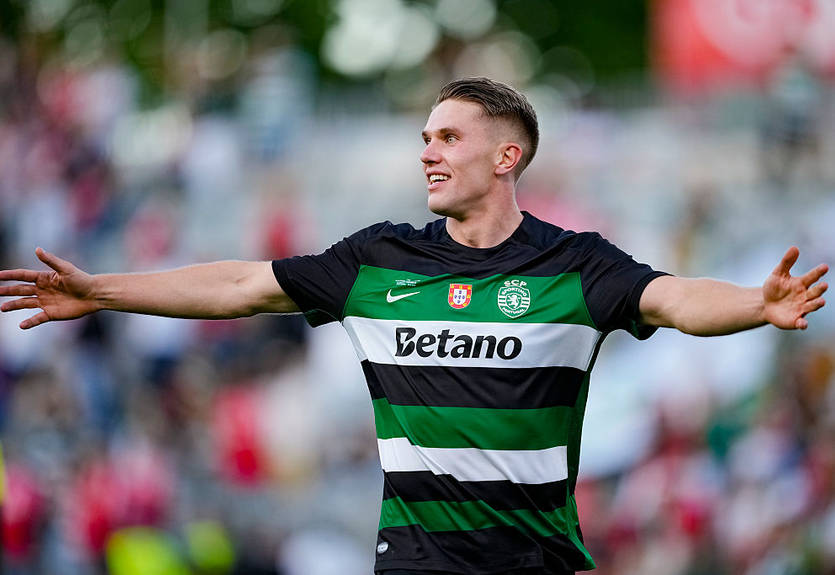 Арсенал запропонував тривалий контракт супербомбардиру