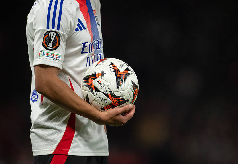 Французский гранд получил трансферный бан от ФИФА