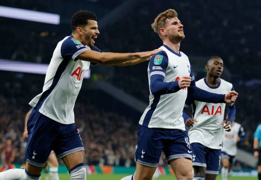 Тоттенхэм объявил об уходе четверых игроков