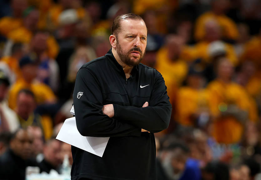 Нью-Йорк неожиданно уволил тренера после первого финала конференции за 25 лет