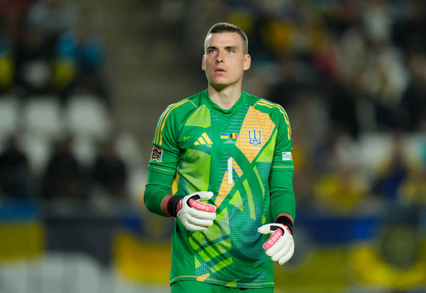 Лунін назвав найкращого футболіста в історії збірної України