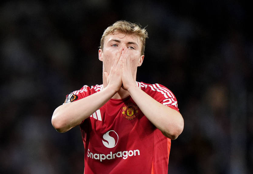 Форвард Манчестер Юнайтед не планирует покидать клуб