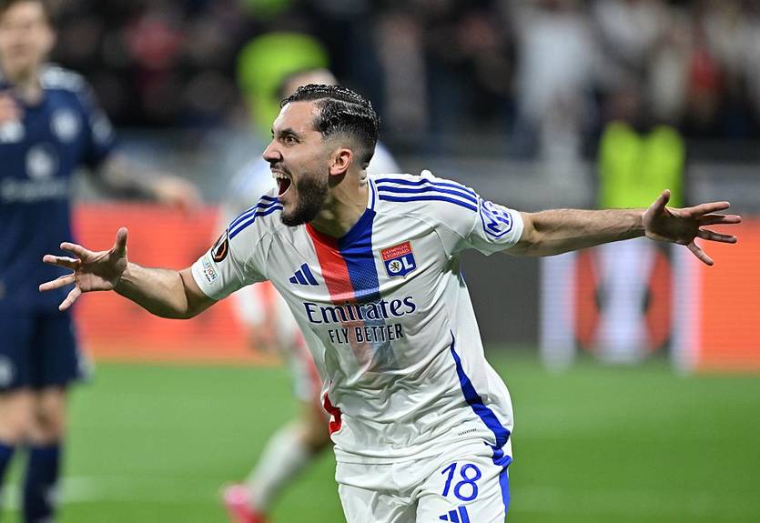 Манчестер Сіті узгодив придбання зірки Ліона Манчестер Сіті узгодив придбання зірки Ліона