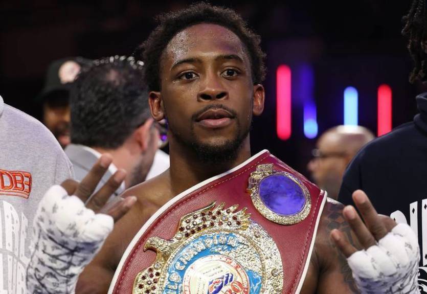 WBO определилась, кто разыграет вакантный титул, потерянный без боя Кишоном Дэвисом