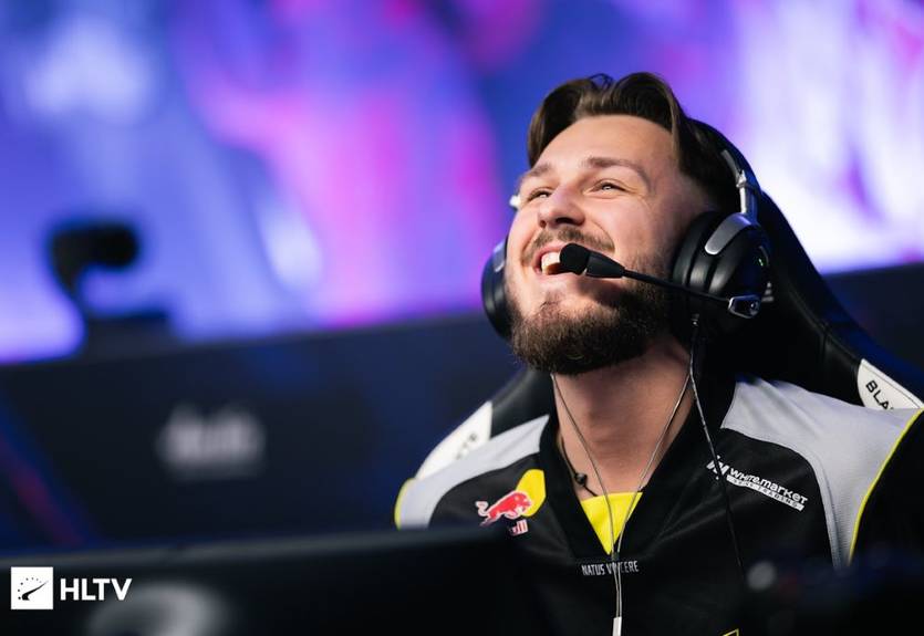 NaVi драматично переграли G2 і пробилися в плей-офф "мажора" в Остіні