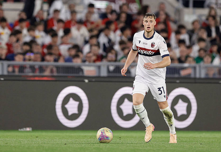 Наполі готується перехопити захисника в інших європейських грандів