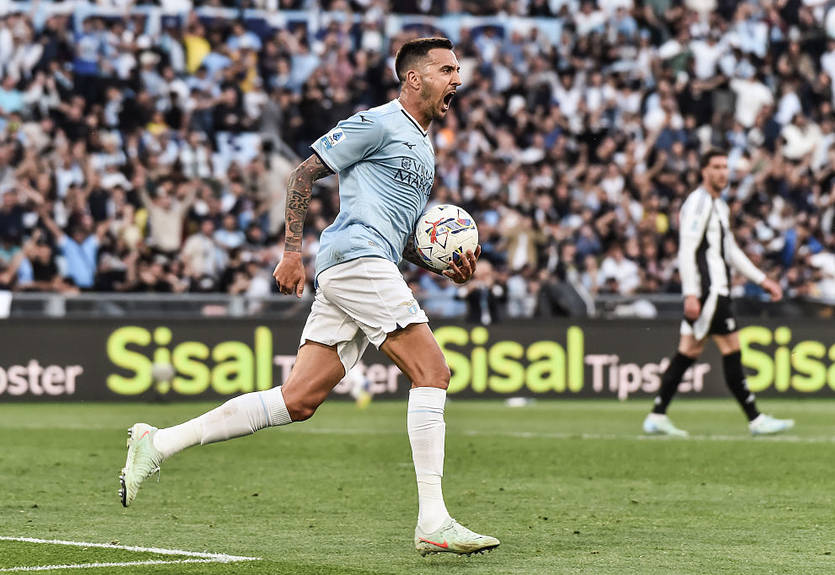 Лацио продлил контракт с опытным полузащитником