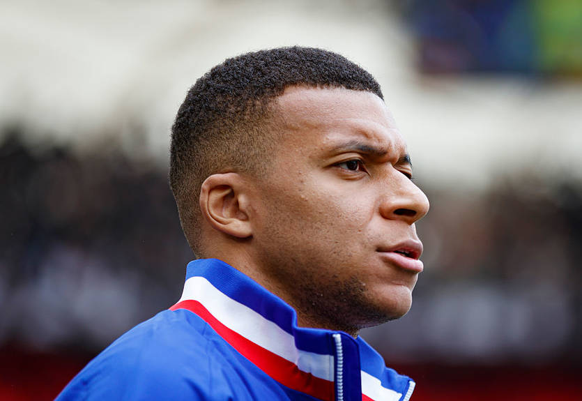 Мбаппе госпитализирован во время клубного чемпионата мира Мбаппе госпитализирован во время клубного чемпионата мира