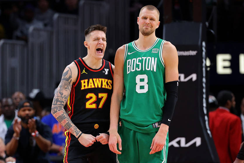 Крістапс Порзінгіс (№8) гратиме за Гоукс / Getty Images