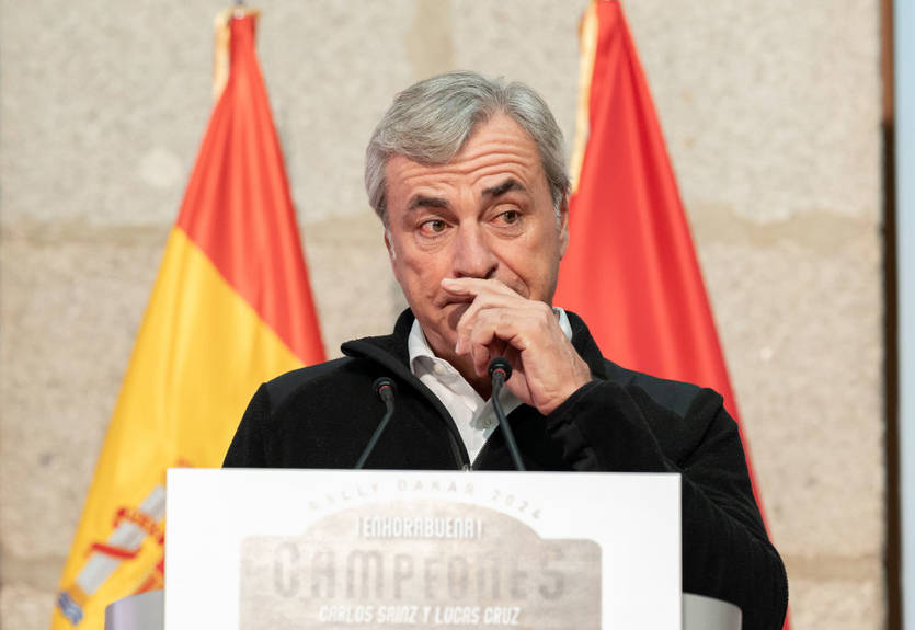 Сайнс-старший не будет участвовать в выборах президента ФИА