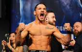 Экс-претендент на титул UFC грезит боем против легендарного рестлера