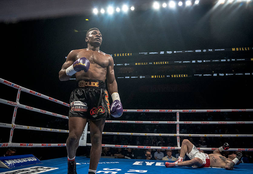 Кривдник Дерев'янченка завоював титул тимчасового чемпіона, швидко розправившись із суперником