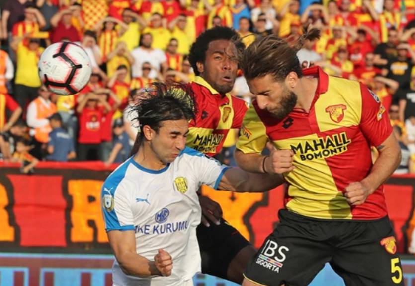 Болельщики турецкого Гезтепе покинули стадион, чтобы не видеть решающий пенальти