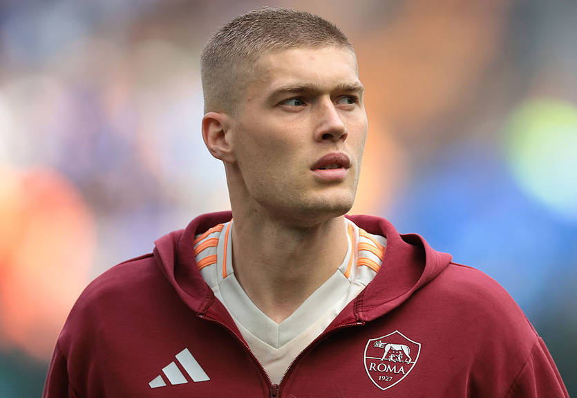 Бывший игрок Ромы высказался о критике в адрес Довбика