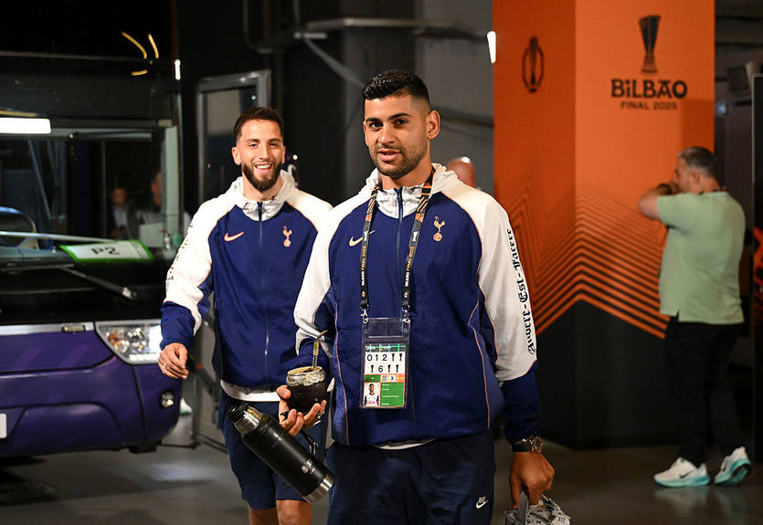 Звезда Тоттенхэма лишен прав за быструю езду на Ламборгини