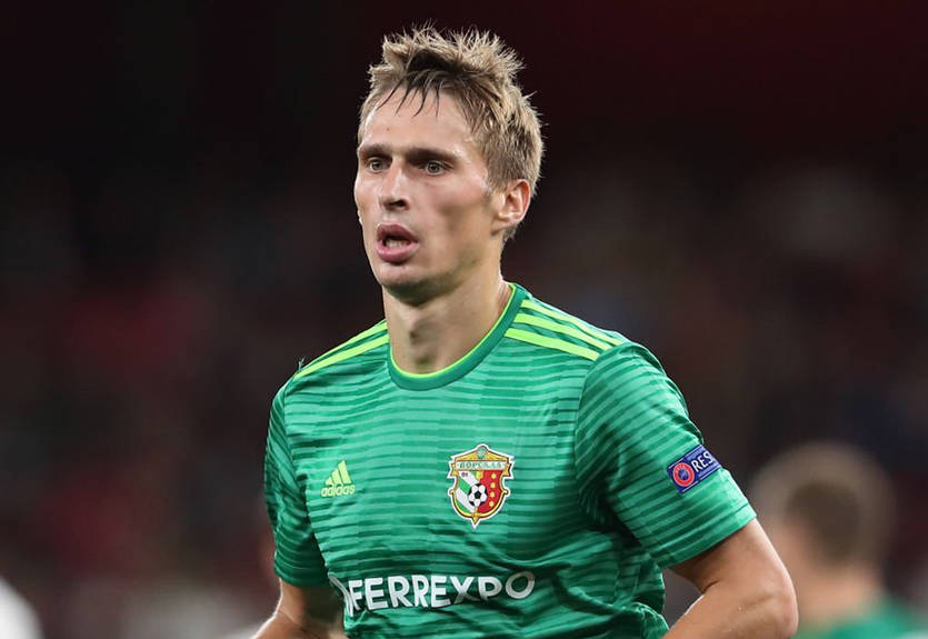 Легенда відомого українського клубу оголосив про відхід після 15 років у колективі