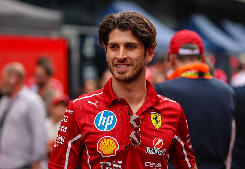 Феррари объявила о продлении контракта с одним из пилотов