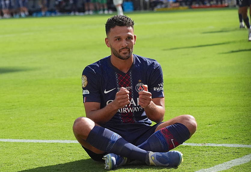 Нападник ПСЖ присвятив свій гол Діогу Жоті