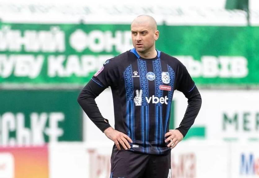 Черноморец сообщил о продлении контракта с Ракицким