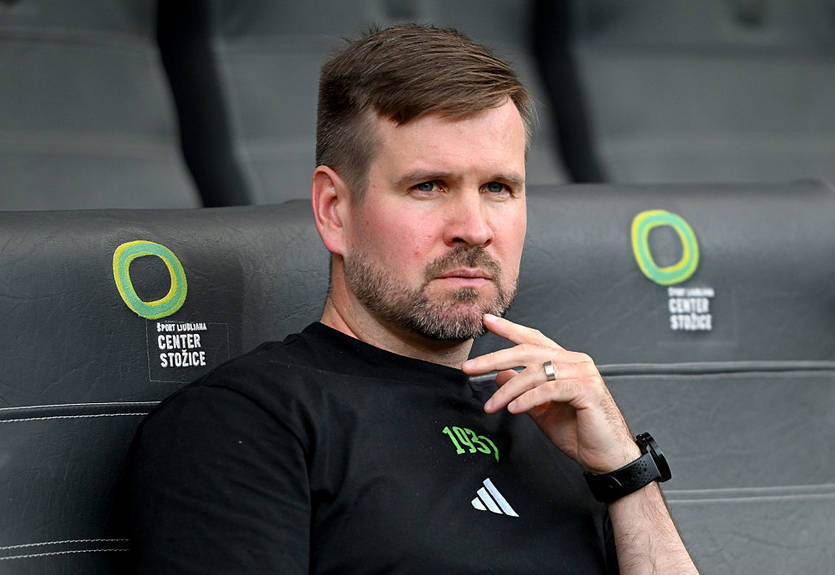 "Грали проти надзвичайно сильної команди": Тренер Ільвеса прокоментував розгром від Шахтаря