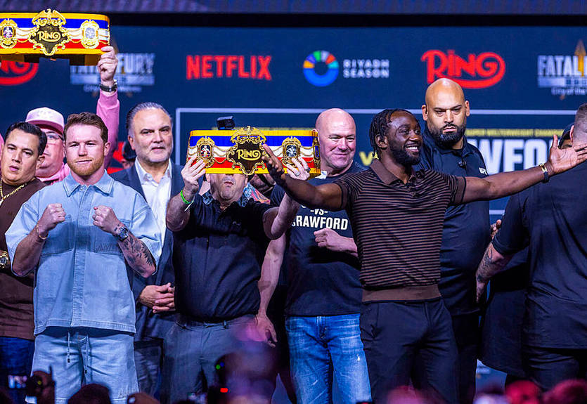 "Интересный бой точно": Сенченко высказался о поединке Кроуфорд - Альварес