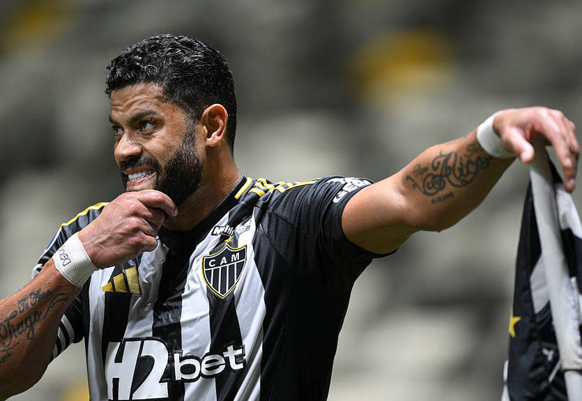 Халк оформил гол прямым ударом с углового в чемпионате Бразилии