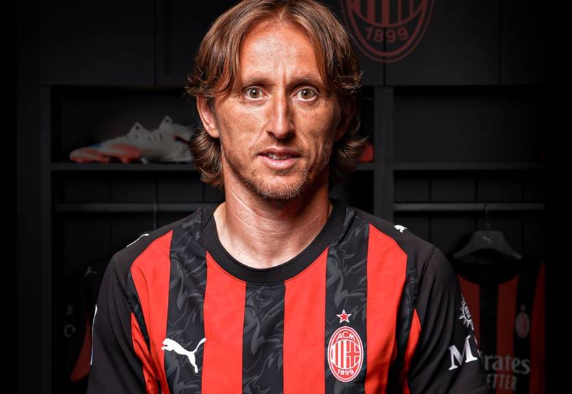 Милан официально представил Модрича в качестве новичка