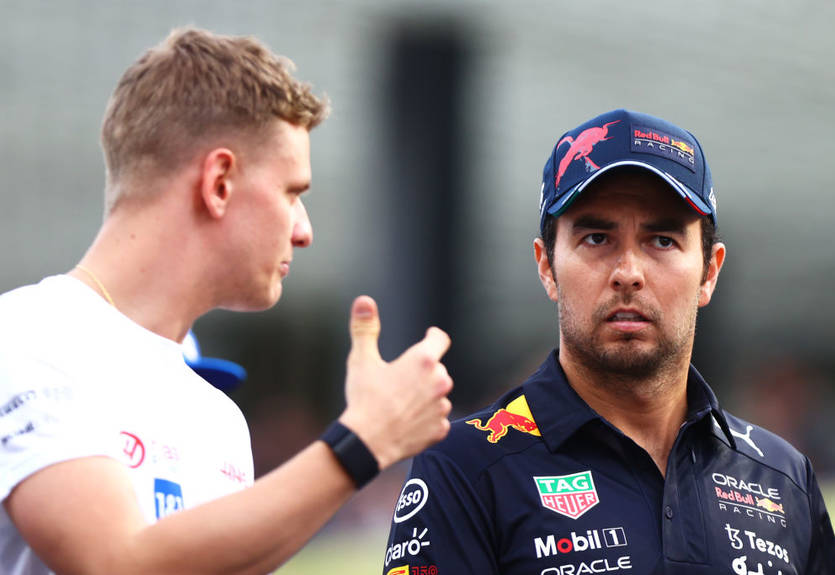 Кадилак визначився з принципом вибору пілотів