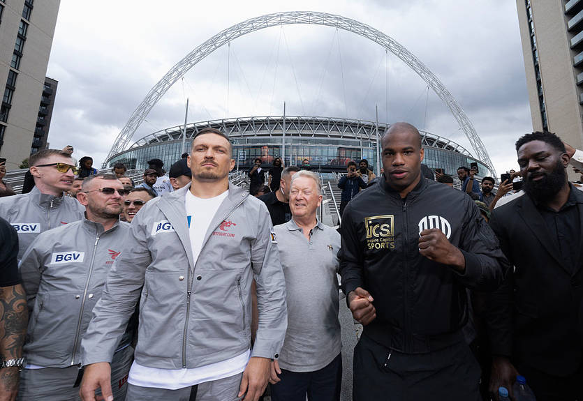 Усик - Дюбуа: украинец и британец проведут открытую тренировку - онлайн-трансляция Усик - Дюбуа: украинец и британец проведут открытую тренировку - онлайн-трансляция