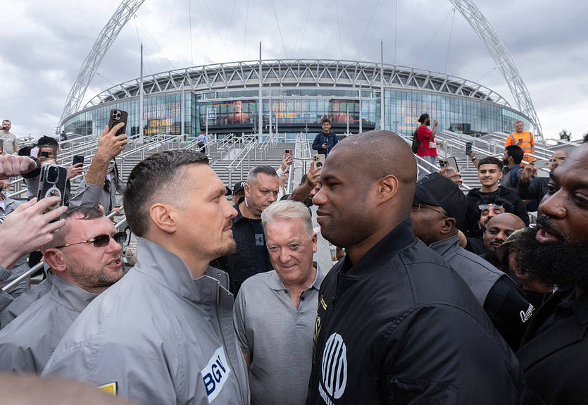 "Победит в поздних раундах": Паркер сделал окончательный прогноз на реванш Усик - Дюбуа