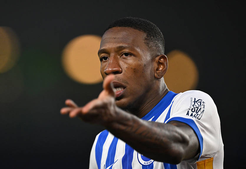 МЮ подпишет еще троих новичков после Мбемо