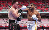 Дебютное поражение: Сиренко уступил по очкам Дэкресу - видео лучших моментов боя Дебютное поражение: Сиренко уступил по очкам Дэкресу - видео лучших моментов боя