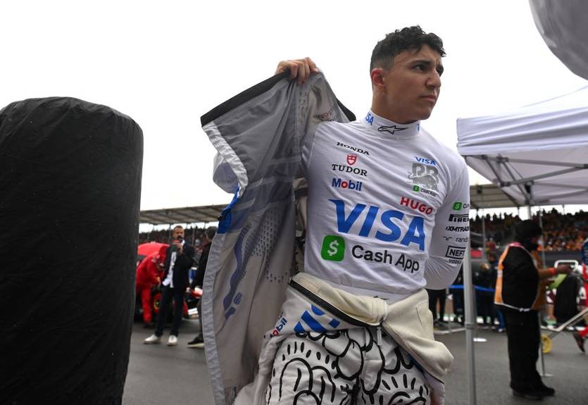 Аджар вирішив не квапитися з переходом у Ред Булл