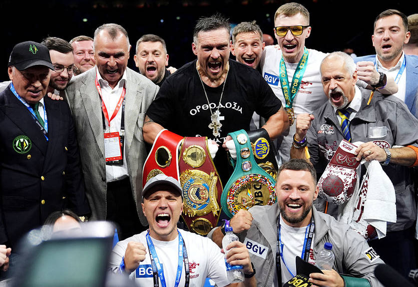 "Возможно, величайший боксер всех времен": промоутер Паркера назвал условие для боя с Усиком