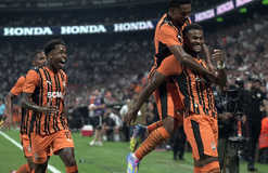 Заявка на успіх: Шахтар у яскравому матчі розібрався в гостях з Бешикташем - відео голів