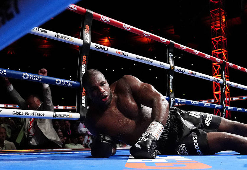 Рой Джонс розповів, чи здався Дюбуа в реванші з Усиком