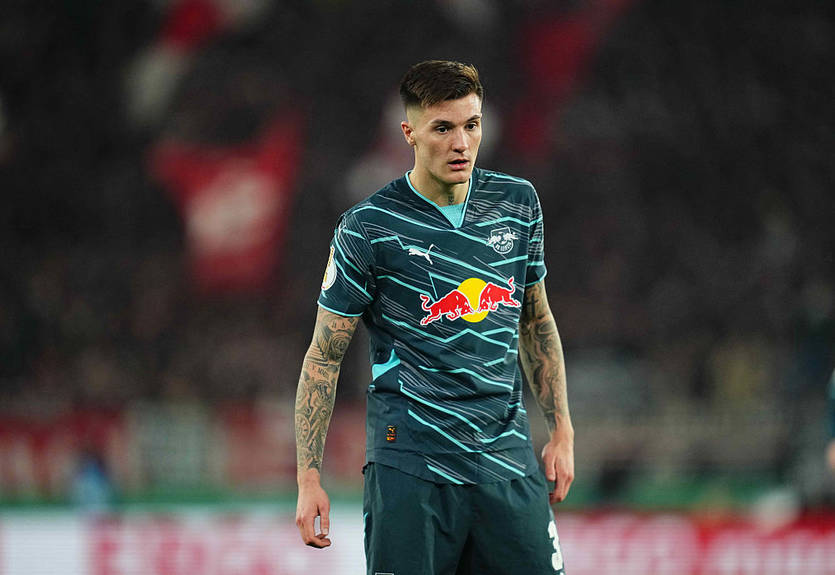 Эффект домино: Судьба форварда Челси и вингера, который не нужен МЮ, зависит от лидера немецкого топ-клуба Эффект домино: Судьба форварда Челси и вингера, который не нужен МЮ, зависит от лидера немецкого топ-клуба