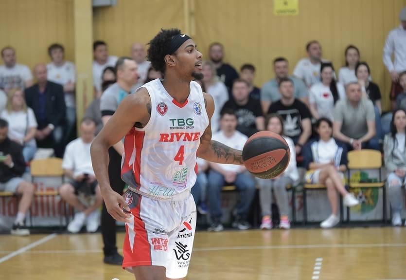 Дніпро переманив найкращого легіонера Суперліги