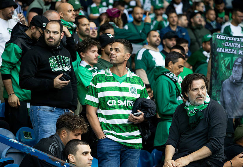 Фанаты Селтика получили восьмилетний бан за флаг Палестины