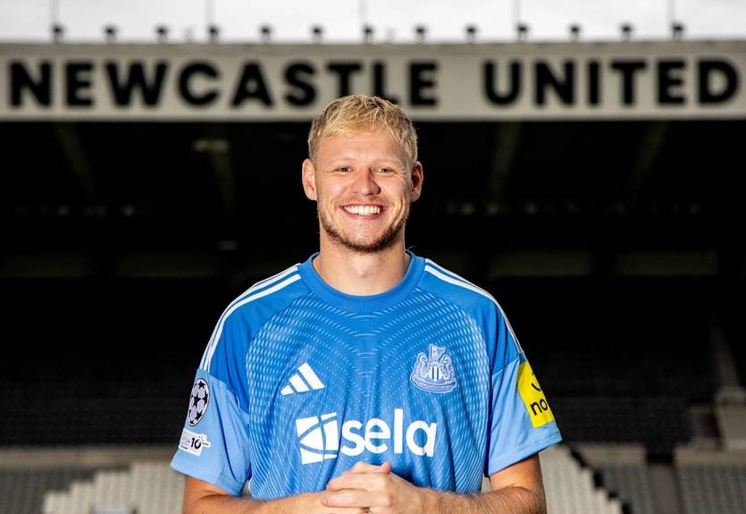 Ньюкасл подписал голкипера клуба, вылетевшего из АПЛ