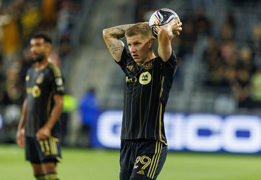 Смоляков асистом допоміг Лос-Анджелесу обіграти Тігрес