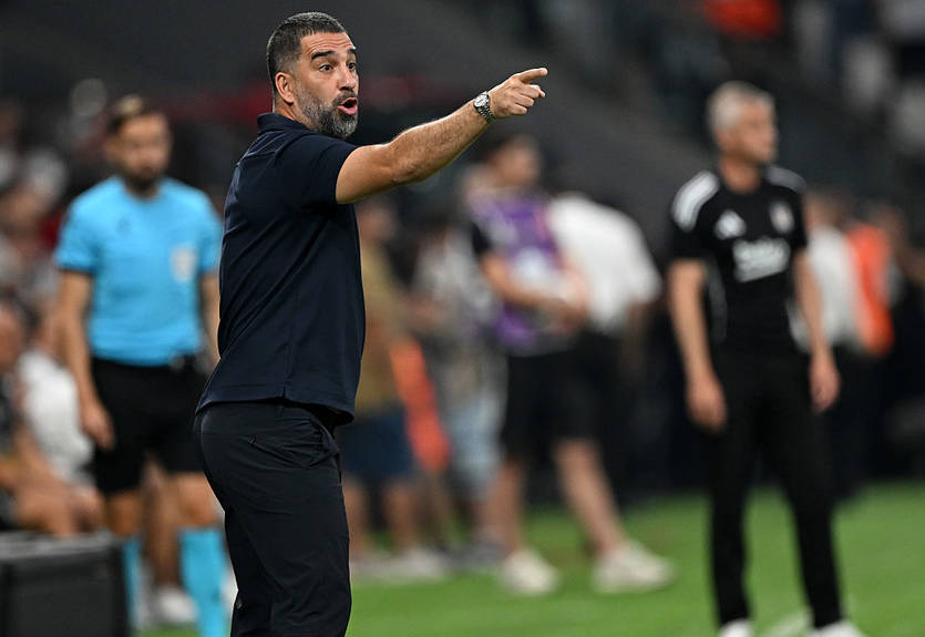 "Спробуємо нав'язати свою гру": Тренер Шахтаря висловився про майбутній матч із Панатінаїкосом