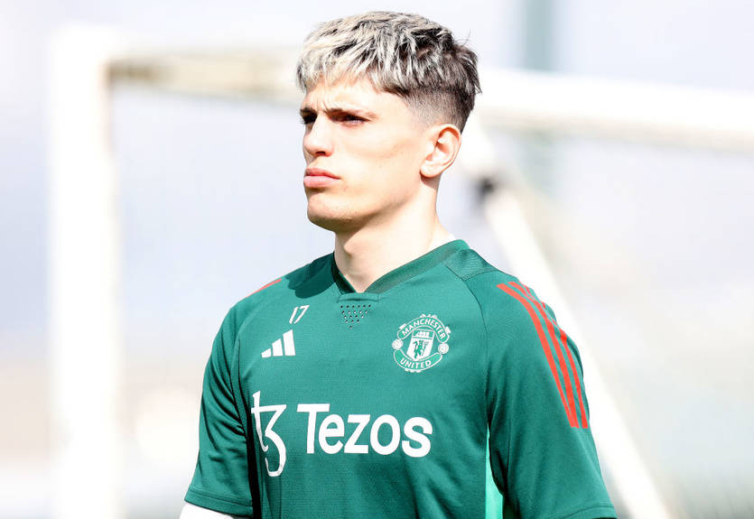 Челсі почав переговори щодо опального гравця Манчестер Юнайтед