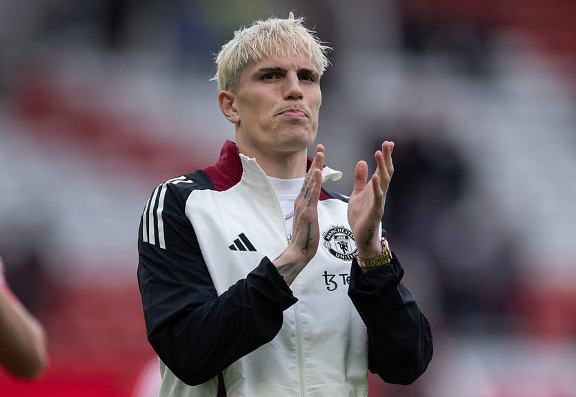 Челси активизировал усилия касаемо подписания вингера МЮ