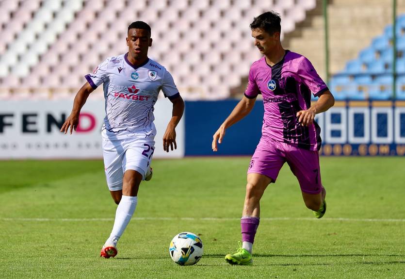 ЛНЗ здобув домашню перемогу над Епіцентром