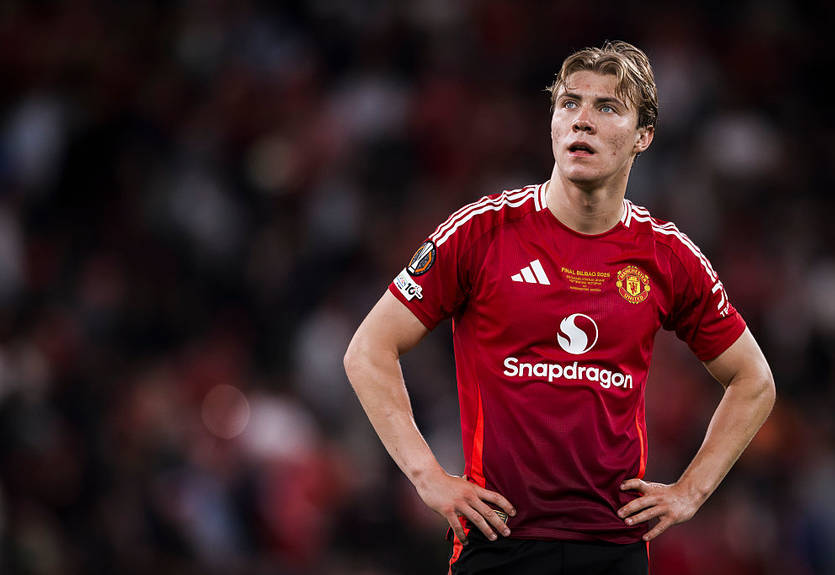 Мілан розпочав перемовини щодо підписання нападника Манчестер Юнайтед